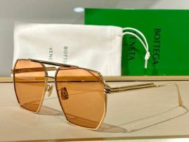 Picture of Bottega Veneta Sunglasses _SKUfw43944003fw